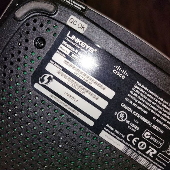 Linksys Wireless N‎ Gigabit Router - Picture 2 of 2